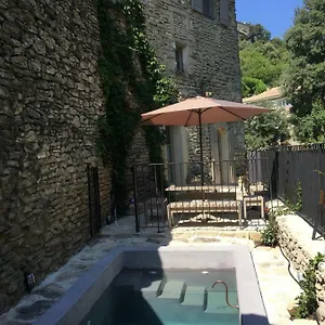 La Calade, Maison De Village Hébergement de vacances